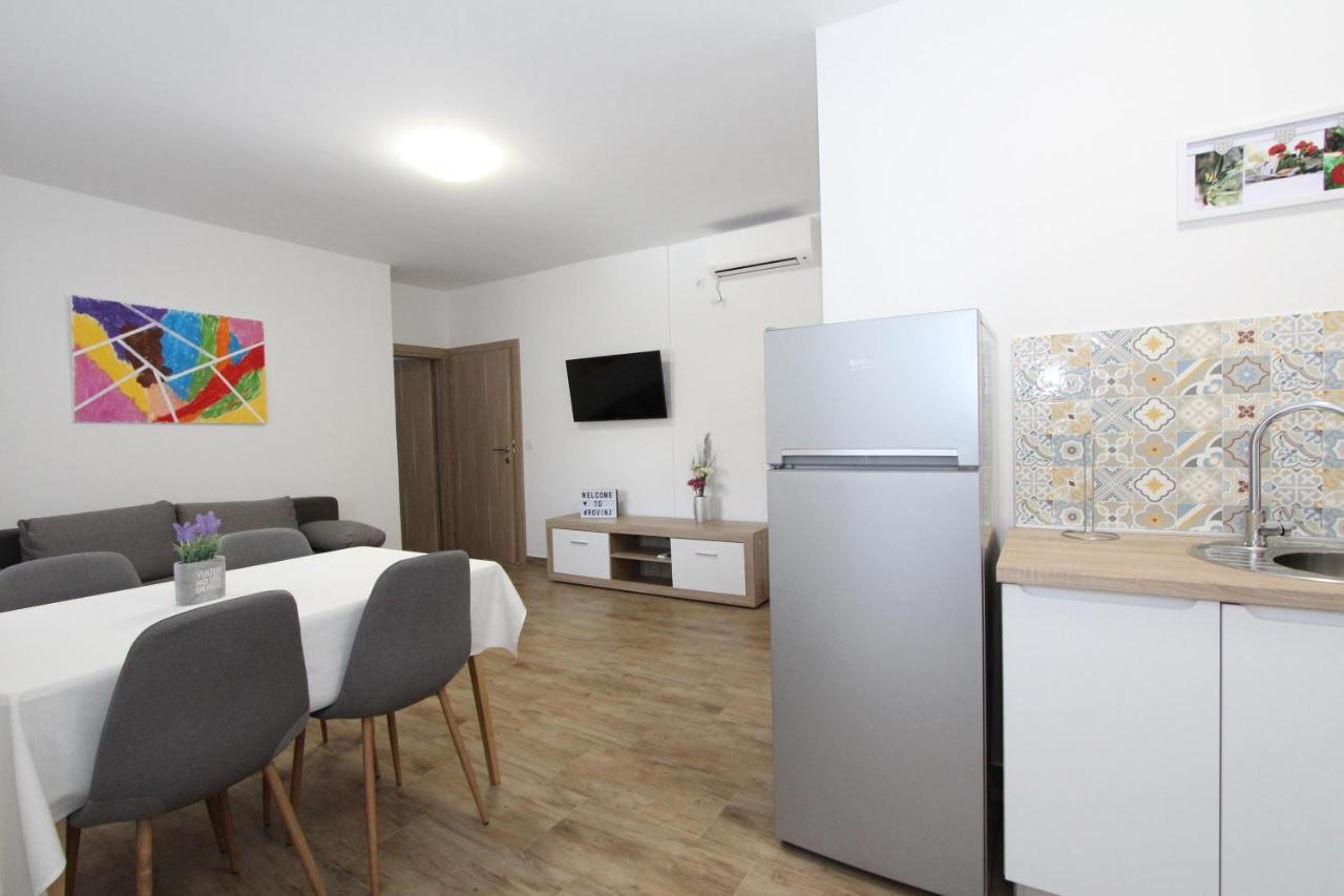 Apartments Eni Rovinj Eksteriør billede