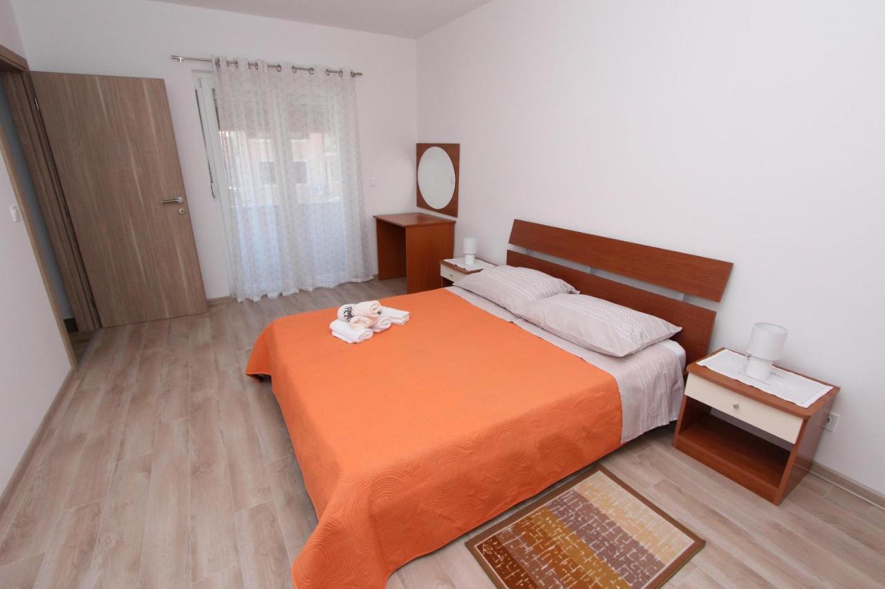 Apartments Eni Rovinj Eksteriør billede