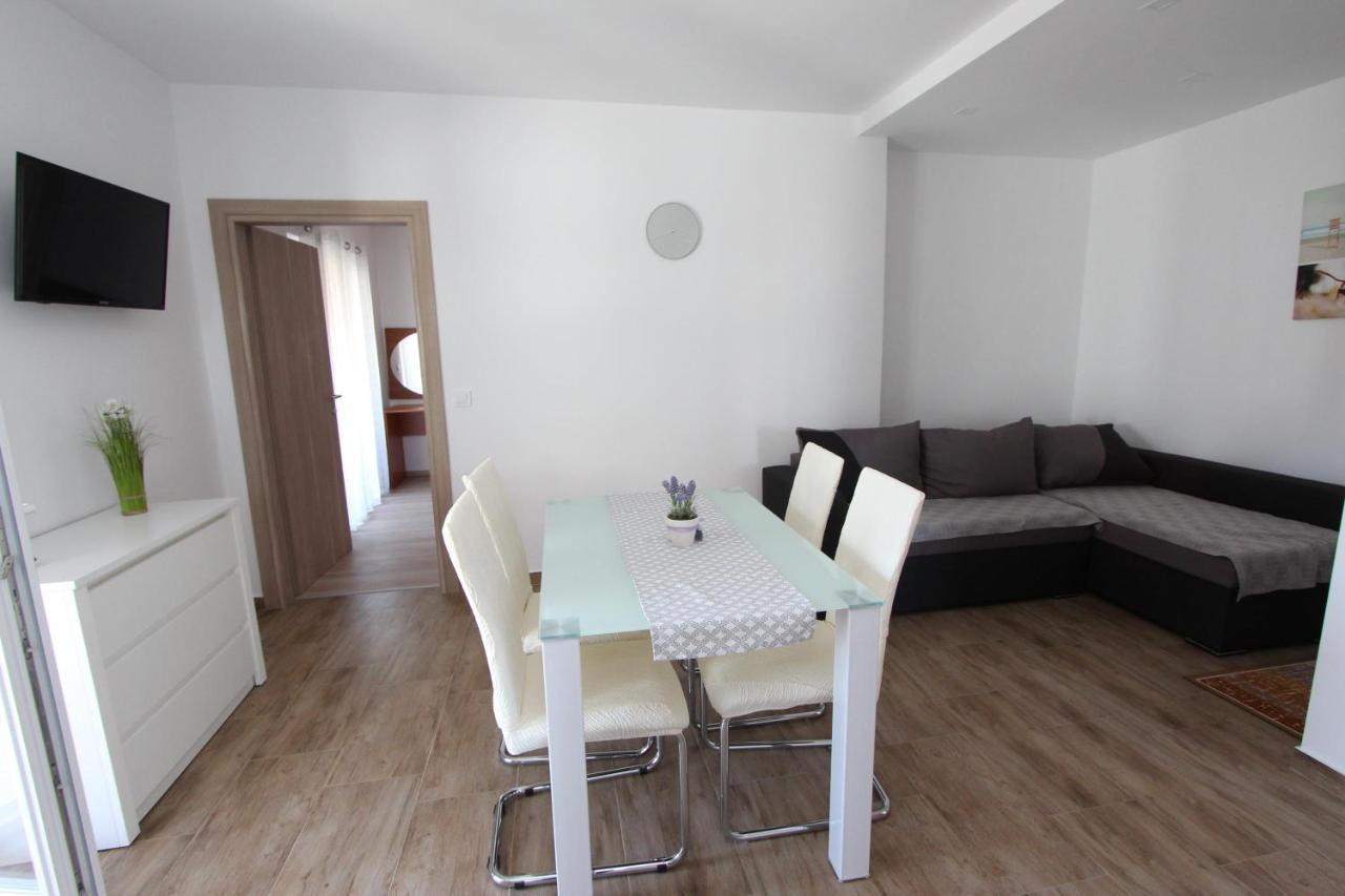Apartments Eni Rovinj Eksteriør billede