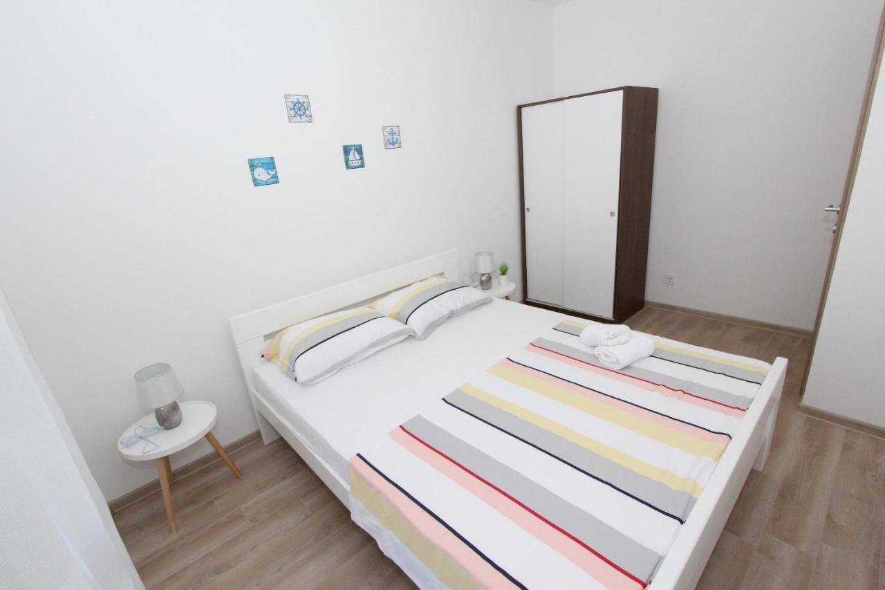 Apartments Eni Rovinj Eksteriør billede