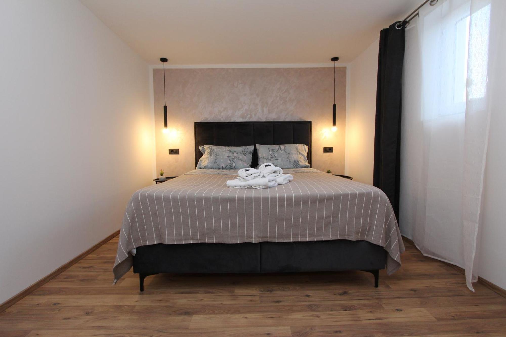 Apartments Eni Rovinj Eksteriør billede